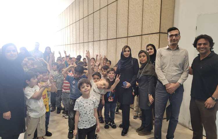 حضور جناب آقای عباس نژاد /بازرس محترم کنترل کیفیت موسسه علوی 5