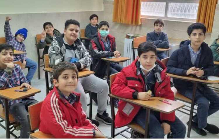 حضور دانش آموزان دبستان پسرانه غرب در مسابقات بین شعب علوی 3