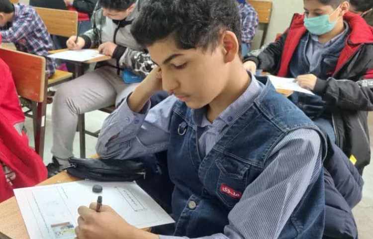 حضور دانش آموزان دبستان پسرانه غرب در مسابقات بین شعب علوی 5