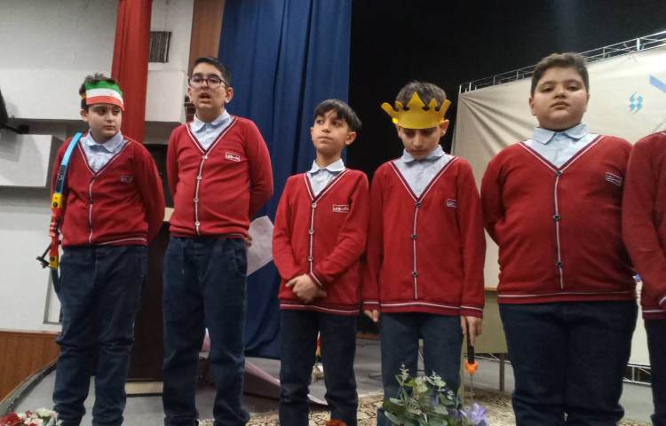 حضور دانش آموزان در مسابقات فرهنگی و هنری منطقه 3