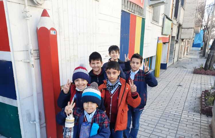 حضور دانش آموزان منتخب در مسابقات منطقه و بین شعب علوی 13