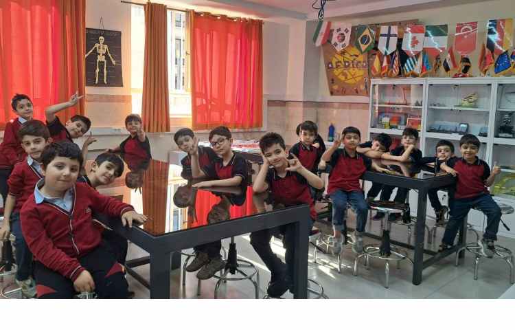 حضور در فضای آزمایشگاه و انجام آزمایش 1