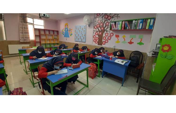 حضور در کلاس و ارزشیابی اجتماعی 1