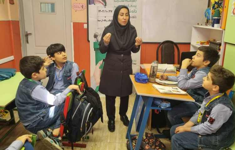 حضور شهرداری جهت آموزش تفکیک زباله 3