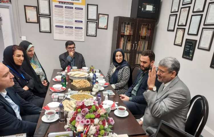 حضور محترم مشاور وزیر آموزش و پرورش 12