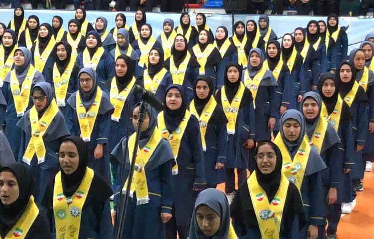 حضور مدیریت در مراسم سالگرد تاسیس سازمان دانش آموزی 1