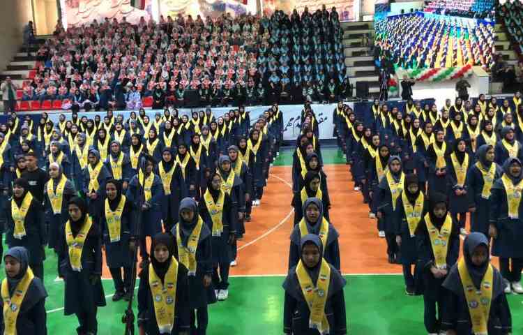 حضور مدیریت در مراسم سالگرد تاسیس سازمان دانش آموزی 7