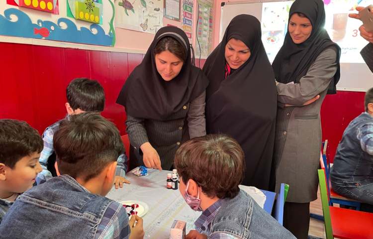 :حضور مدیر، معاون آموزشی و سوپروایز زبان در کلاس های پروژه محور 1