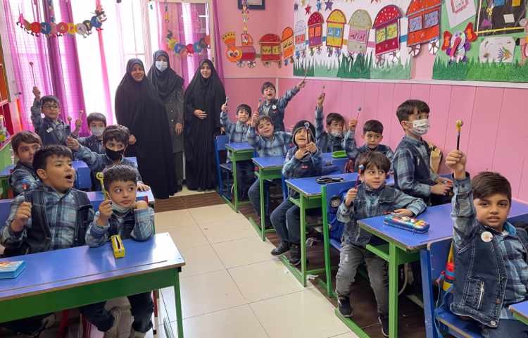 :حضور مدیر و معاون آموزشی در کلاس های اول 5