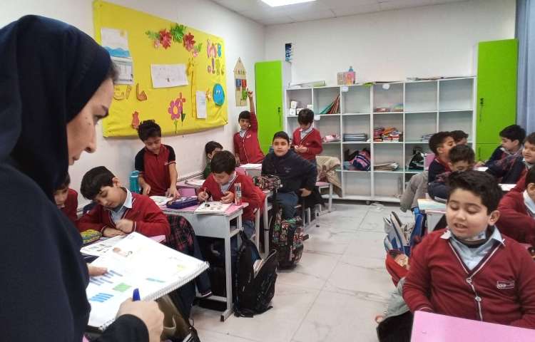 حضور ناظر کیفی از دفتر مرکزی و بازدید از کلاسها 21