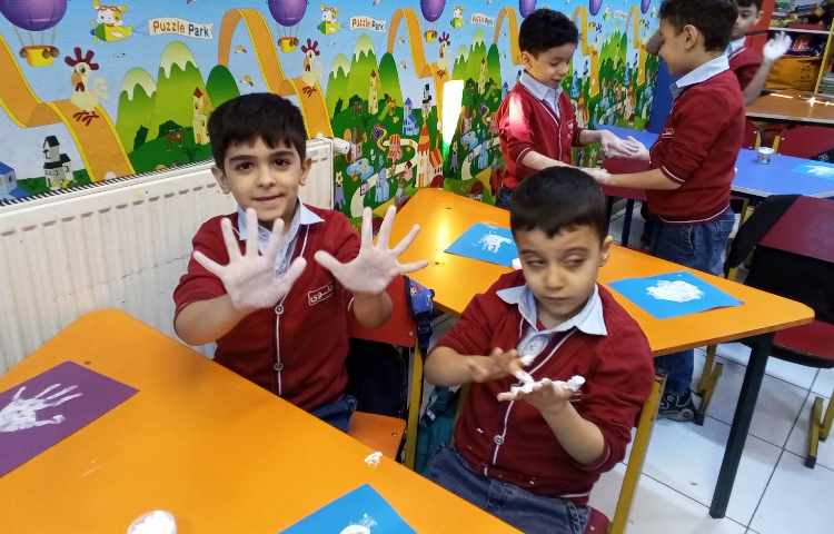 حضور ناظر کیفی از دفتر مرکزی و بازدید از کلاسها 23