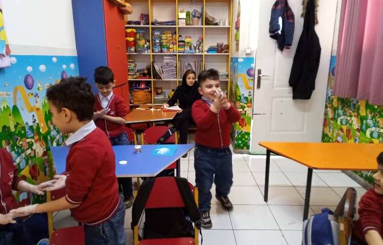 حضور ناظر کیفی از دفتر مرکزی و بازدید از کلاسها 24