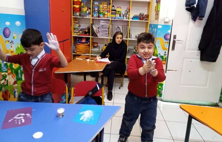 حضور ناظر کیفی از دفتر مرکزی و بازدید از کلاسها 25