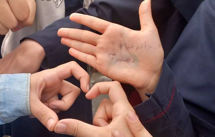 حضور پرسنل و دانش آموزان در میدان فلسطین برای حمایت از کودکان غزه 10