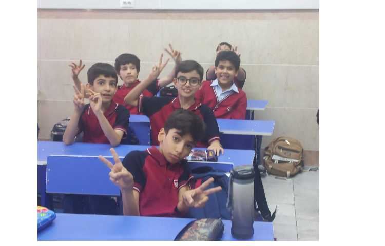 حضور پر از شوق دانش آموزان پایه چهارم2 9