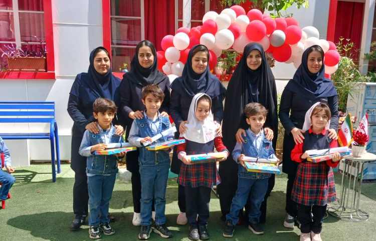 حضور پسران توانمند پیش دبستان در مسابقات دومینو 2