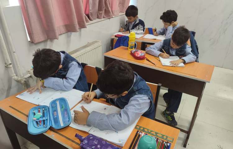 حل تمرینات نگارش کلاسی 3