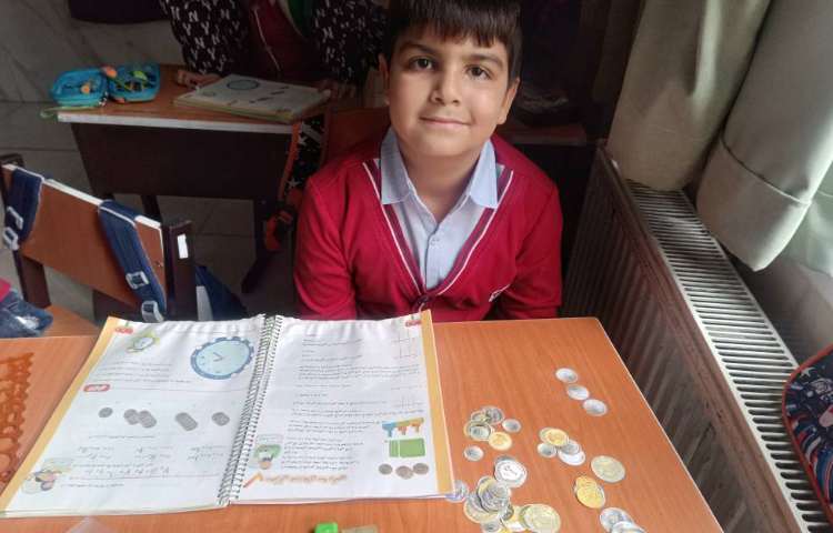 حل تمرین ریاضی با استفاده از سکه 3