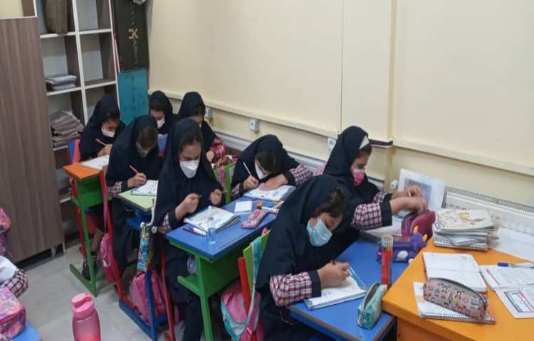 حل تمرین ریاضی به صورت گروهی