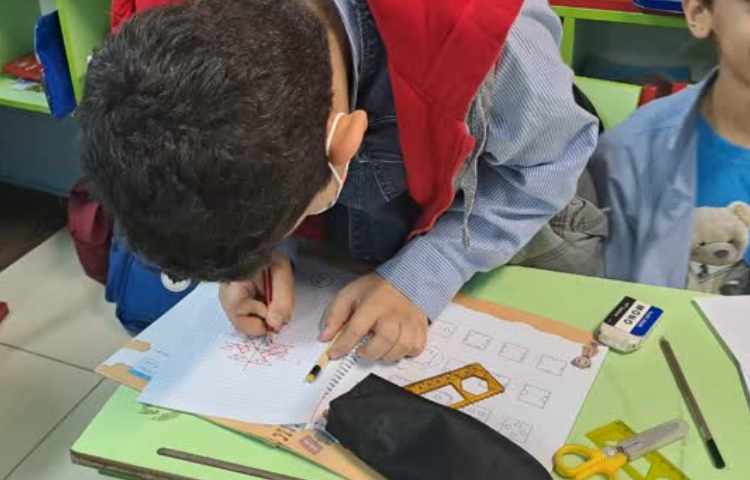 حل سوالات هوش و ریاضی با استفاده از دست ورزی 4