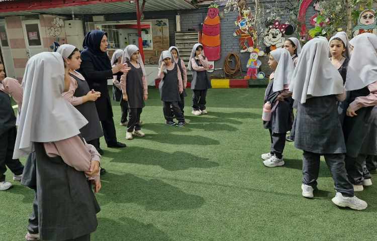 حیاط پویا، حیات پایا 1