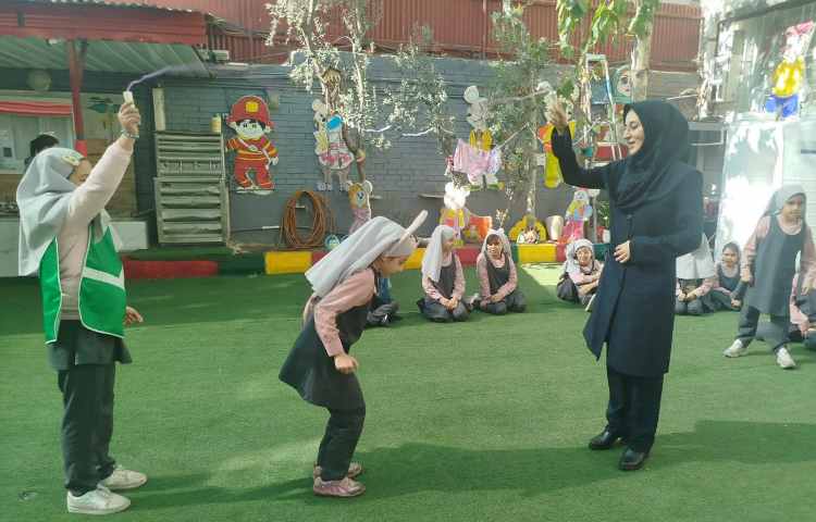 حیاط پویا، حیات پایا 1