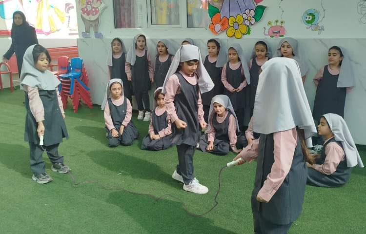 حیاط پویا، حیات پایا 2