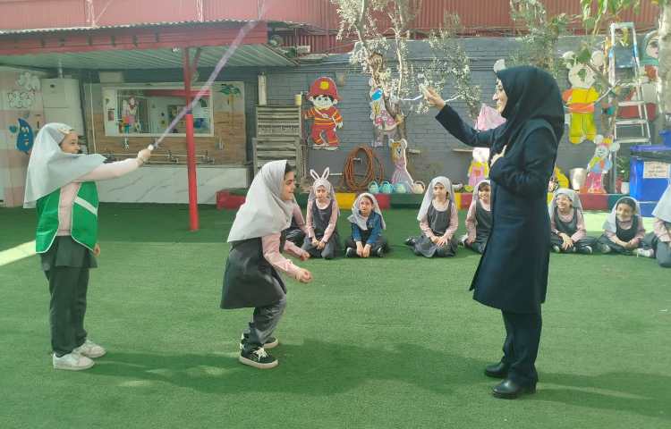 حیاط پویا، حیات پایا 2