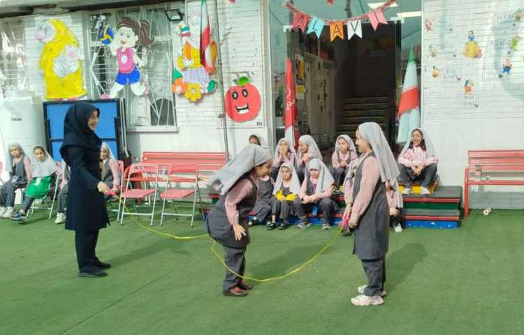 حیاط پویا، حیات پایا 2