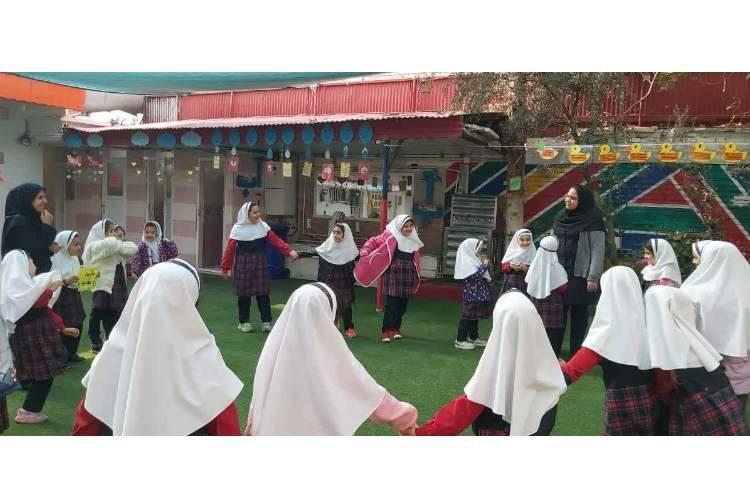 حیاط پویا ، حیات پایا 3