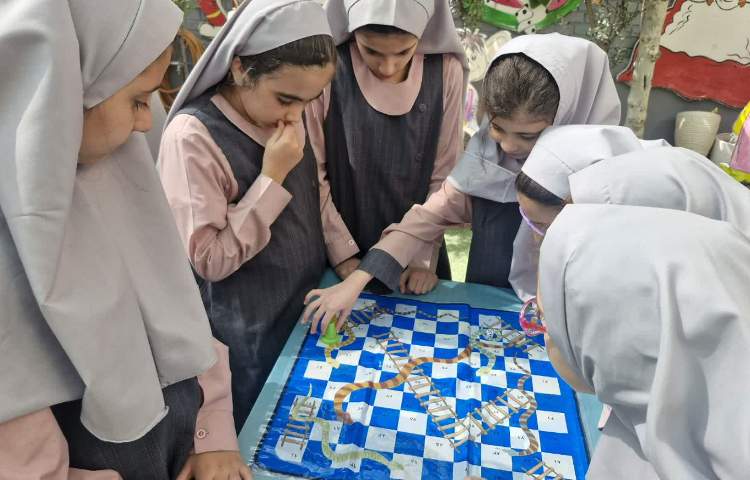 حیاط پویا، حیات پایا 3