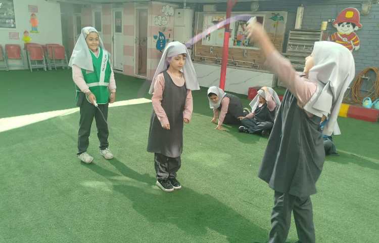 حیاط پویا، حیات پایا 3