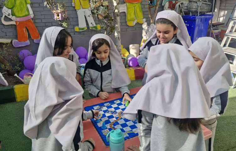 حیاط پویا، حیات پایا 3