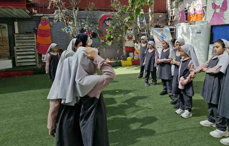 حیاط پویا، حیات پایا 4