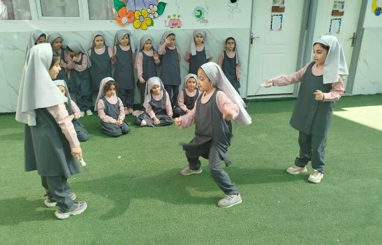 حیاط پویا، حیات پایا 4