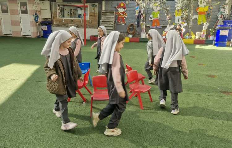 حیاط پویا، حیات پایا 5