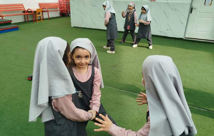 حیاط پویا، حیات پایا 5