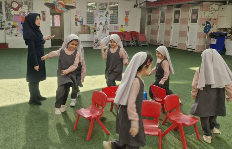 حیاط پویا، حیات پایا 7