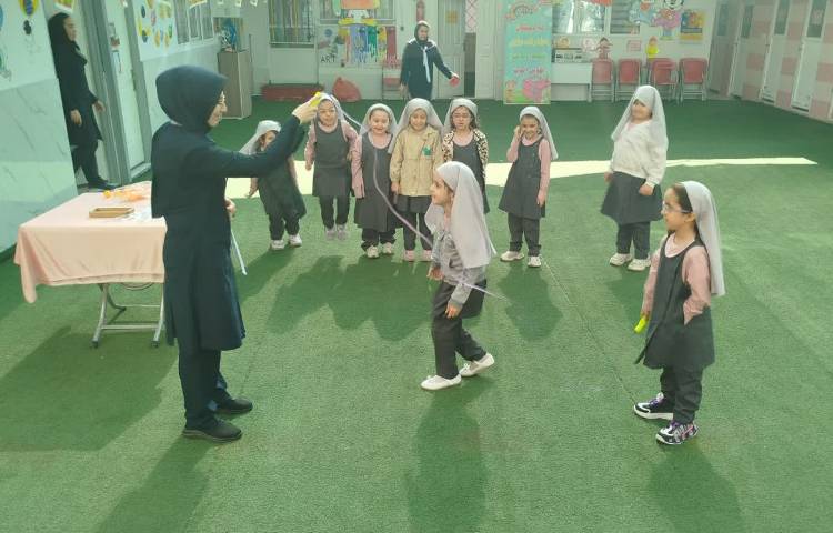 حیاط پویا، حیات پایا 8