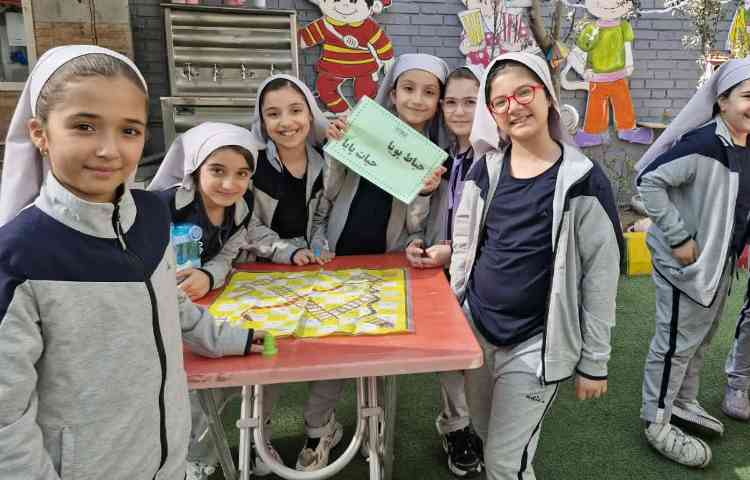 حیاط پویا، حیات پایا 8