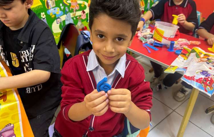 خمیربازی:درست کردن حلزون 3