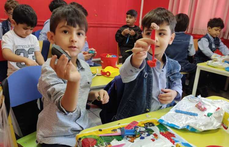 خمیربازی بازی با اشکال هندسی 1