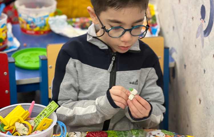 خمیربازی ودرست کردن طبیعت 11