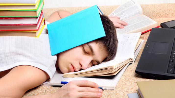 دانش آموزان چقدر و چه زمان‌هایی باید بخوابند؟