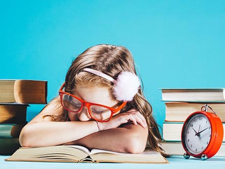 دانش آموزان چقدر و چه زمان‌هایی باید بخوابند؟
