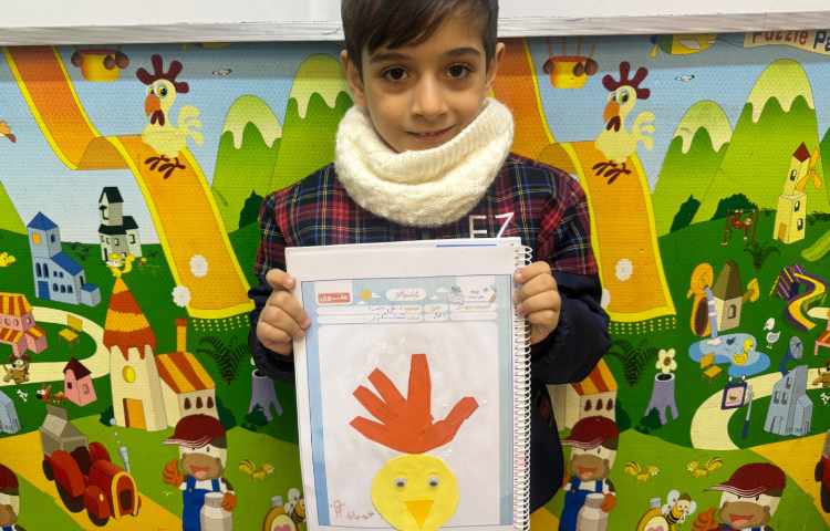 خوانداری: جهت تثبیت یادگیری نشانه (د) کاردستی با دست درست شد. 2