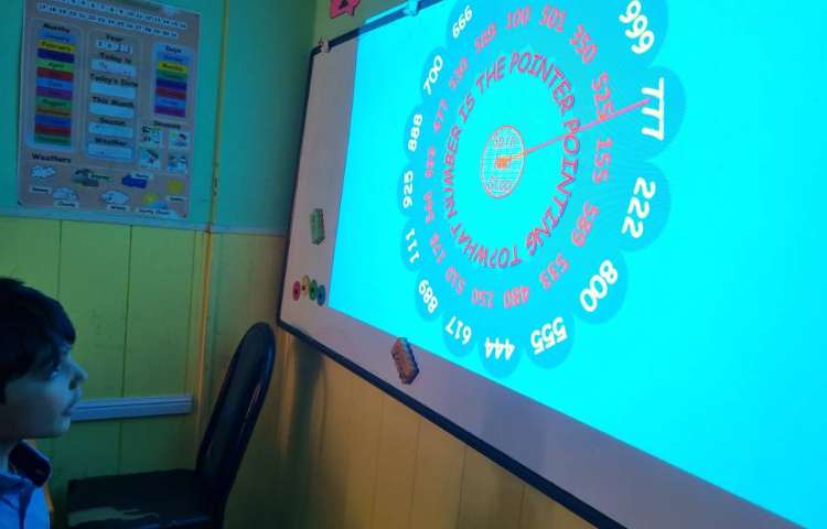 Math خواندن و ساخت اعداد با استفاده از چرتکه 1