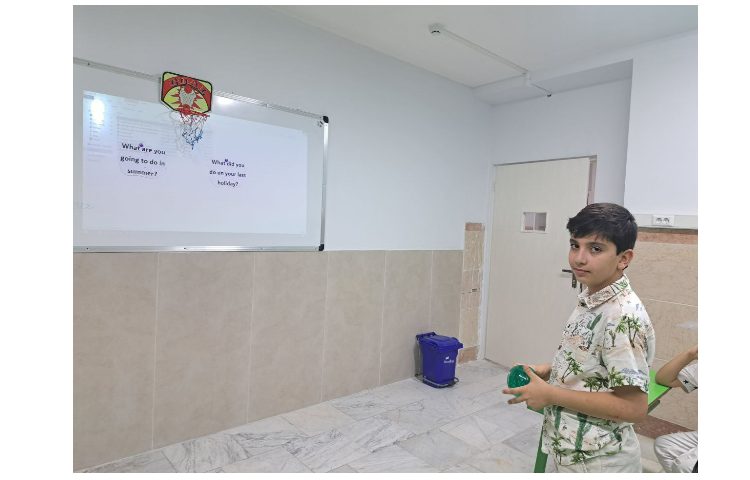 خودتان را معرفی کنید