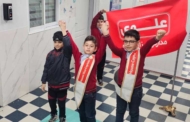 خوشامدگویی انگلیسی گروه قرمز طرح چهارخانه 1