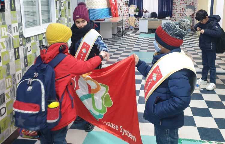 :خوشامدگویی به دانش اموزان و کادر مدرسه گروه قرمز (طرح چهارخانه) 4